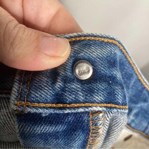 Vintage Levi’s 505 Jeans regular fit straight leg size 36 x 30 - Picture 10 of 10